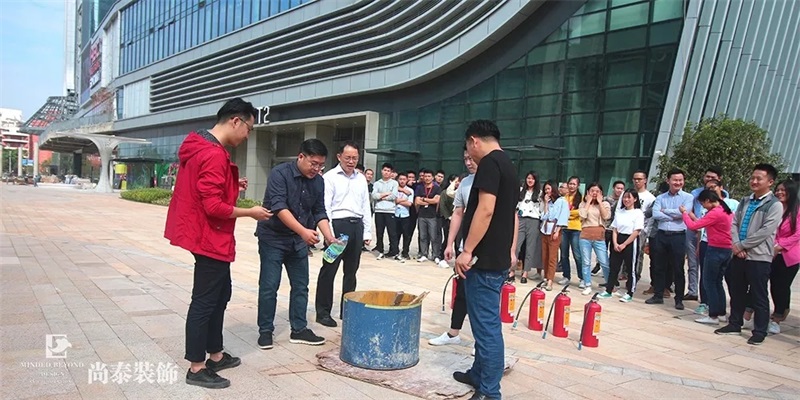 消防演練現(xiàn)場(chǎng)