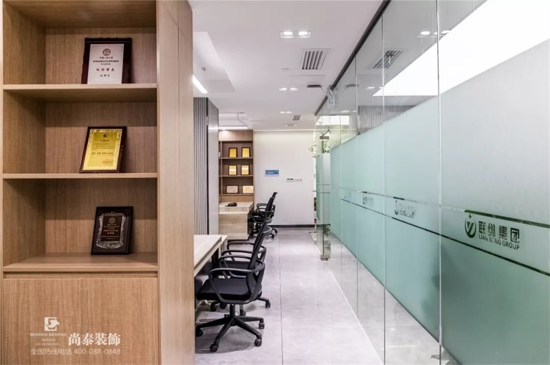 辦公室裝修實(shí)景圖