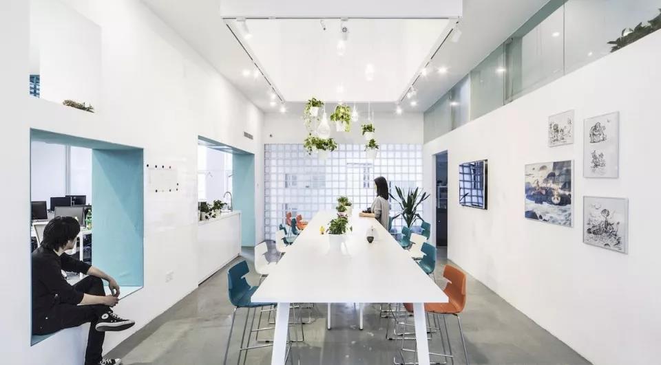 辦公室多孔隔斷實(shí)景圖