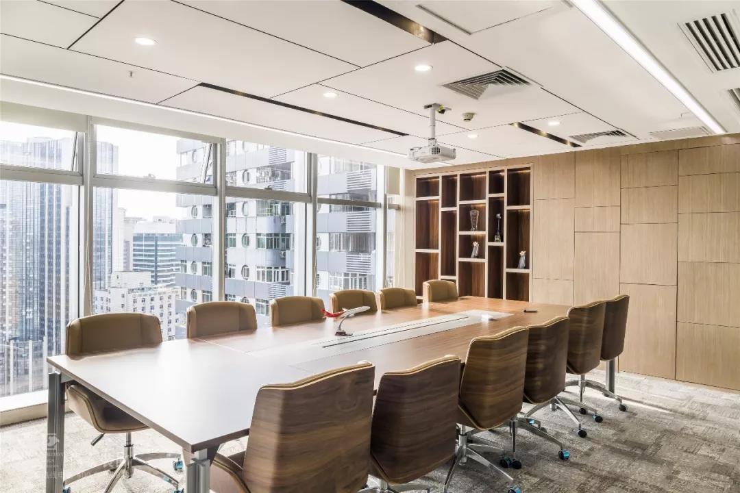 物流公司辦公室會議室裝修實(shí)景圖