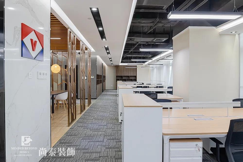 開放辦公空間裝修實(shí)景圖