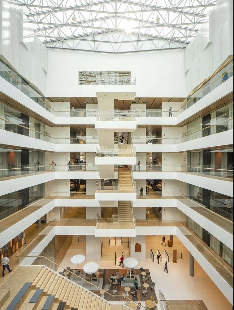 企業(yè)總部辦公空間宿舍裝修圖片