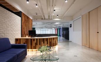 以建筑之形打造有機(jī)空間，辦公室變身工業(yè)風(fēng) 　